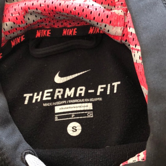 Nike Therma-Fit hoodie - Picture 3 of 3
